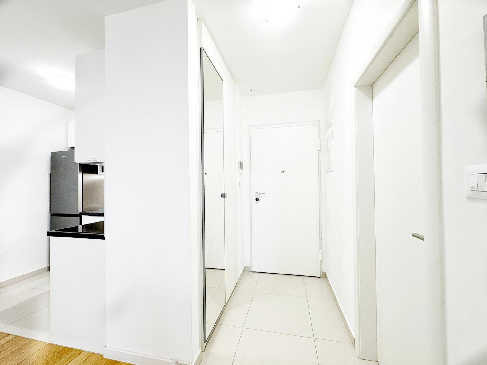 Апартаменты S'Akvarel 1 & 5 - Private Garage Сплит Экстерьер фото
